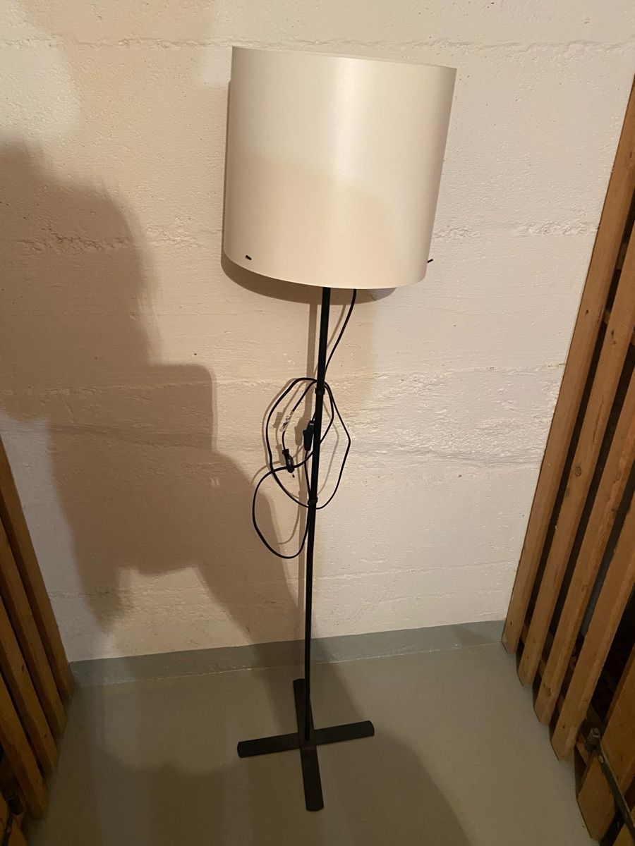 Ikea Lampen: Stehlampe (BARLAST) – Gebraucht aus Zürich von may_j2fb