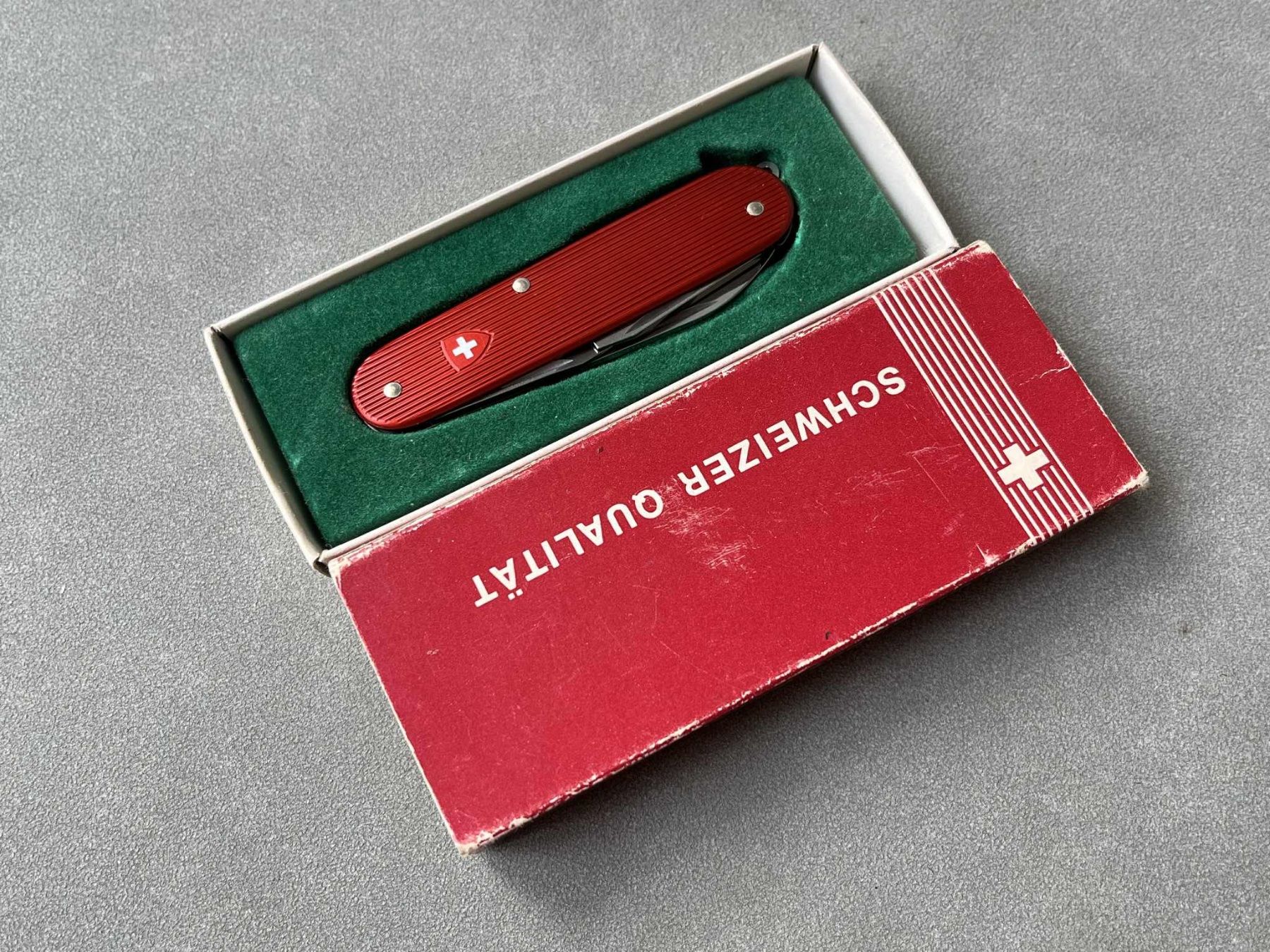Victorinox Coltelli tascabile: Victorinox Cadet – Nuovo (secondo la descrizione) da Oftringen venduto da btt_ddb9 2