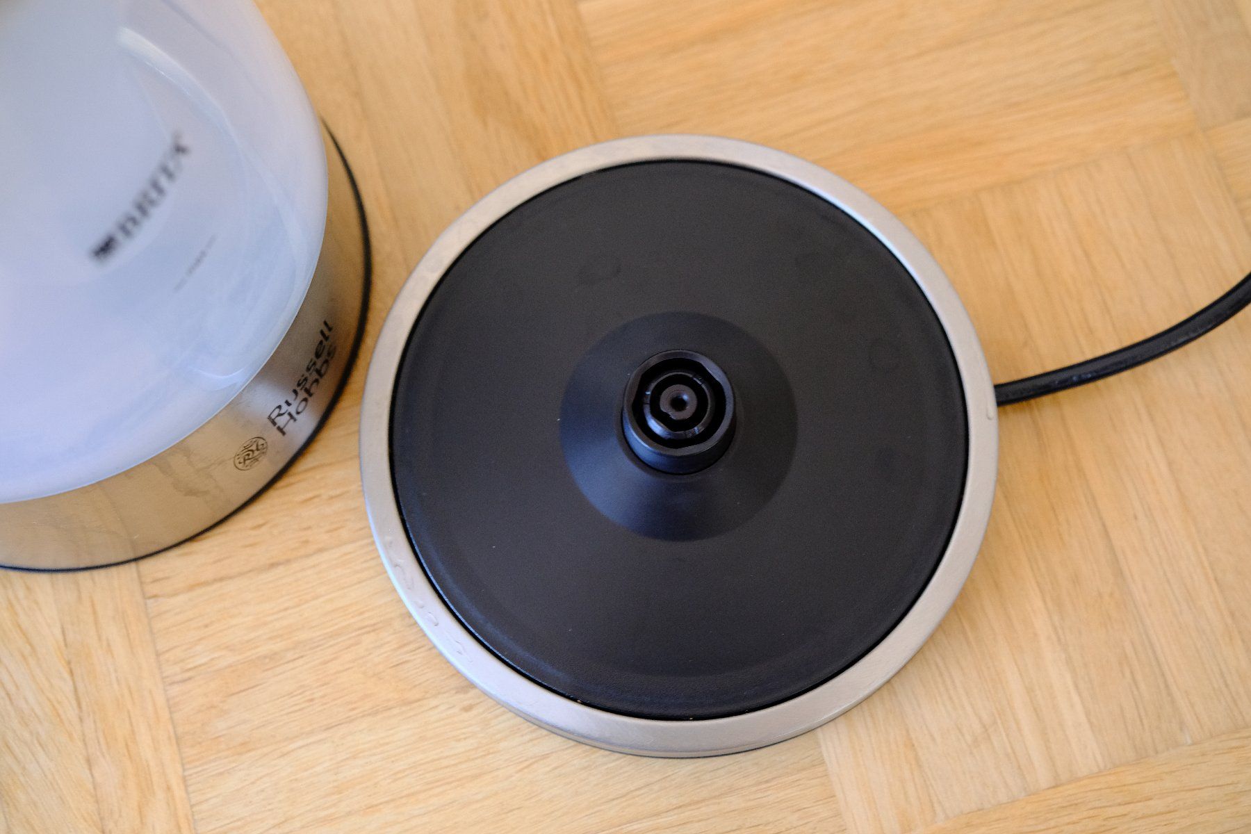 Russell Hobbs Bollitori: Bouilloire Brita Russell Hobbs – Usato da Moutier venduto da Noctophobia 2