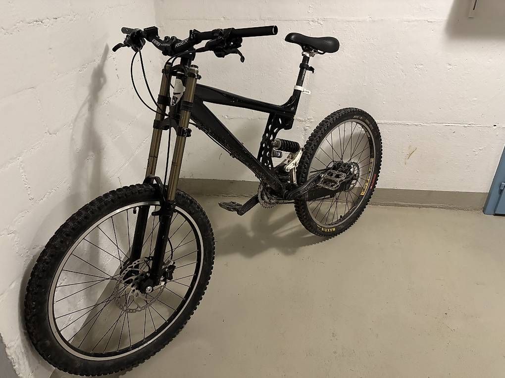 Biciclette: Downhill Bike – Usato da St. Gallen venduto da cor_x8s6