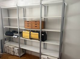 Büroregal