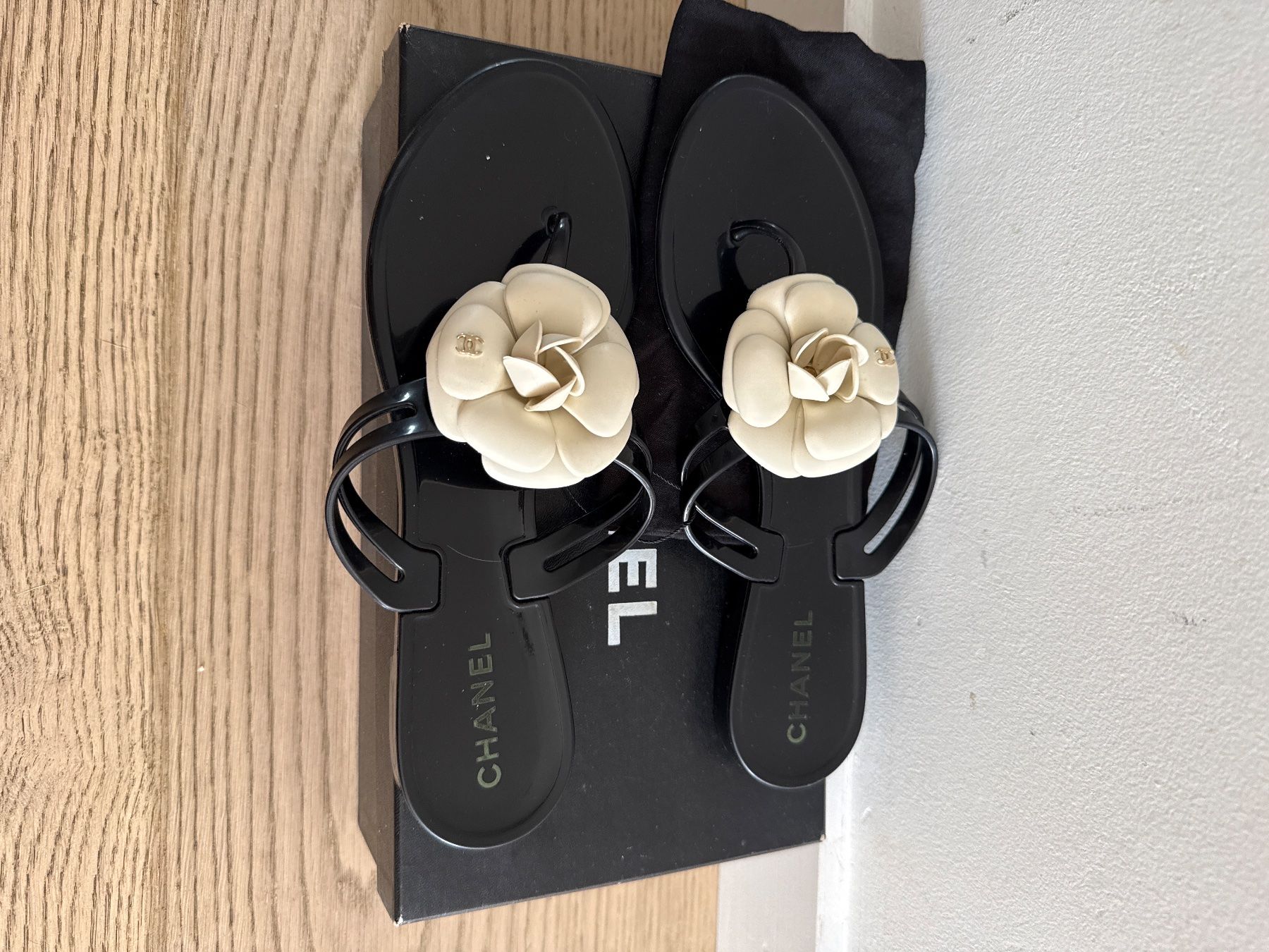 Chanel Scarpe da donna: Chanel Sandals – Usato da Forch venduto da Ciruzzo82 1