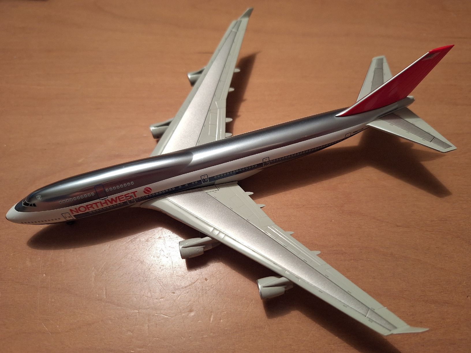 Boeing Kit di modellismo & Modellini statici: Boeing 747-400 Northwest Dragon Wings  – Usato da Sargans venduto da nicsam1815 1