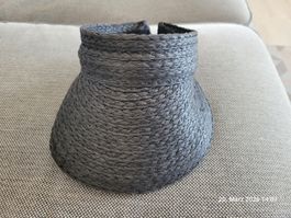 Sommerlicher Visor/ Sonnenblende in grau Schwarz