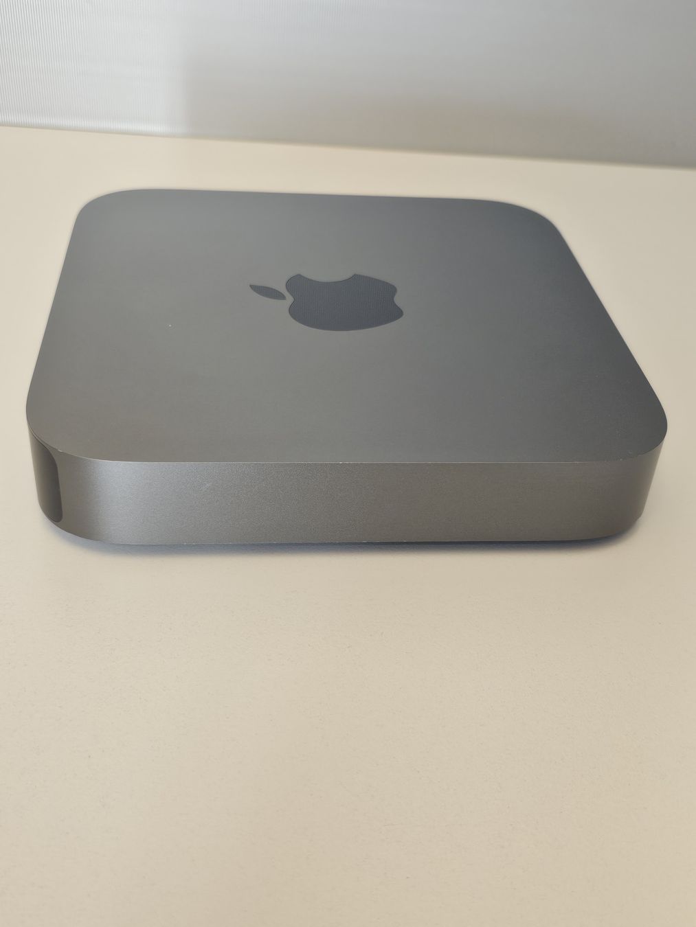Apple PCs: Mac mini 2018 Intel i3 8gen, 8GB Ram, 256Gb, 4 Thunderbolt 3 – Gebraucht aus Schaffhausen von P3ntiumii 2