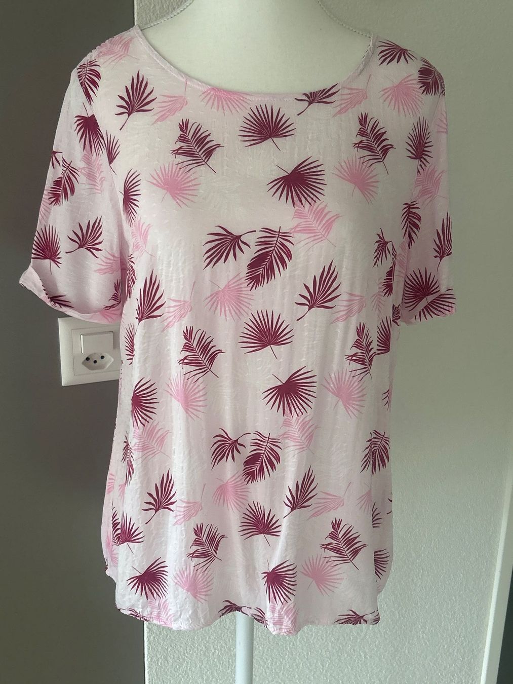 Camicette: Kurzarm Blusenshirt mit Muster von Multiblu Gr. 40 – Usato da Brunnen venduto da Nala2929