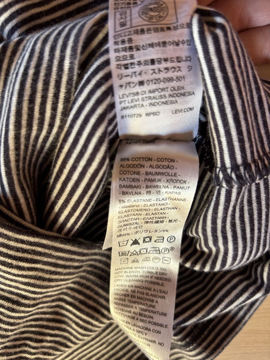Levi's Pulls & Sweat-shirts: Langarmshirt | Levis | Gr.34 – D'occasion à Jegenstorf par vanisaem 1