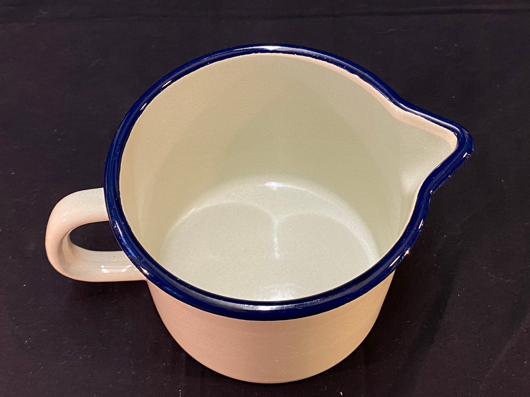 Tazze: 5 Vintage Emaille Krug/Becher – Usato da Schaffhausen venduto da VintageCity 3