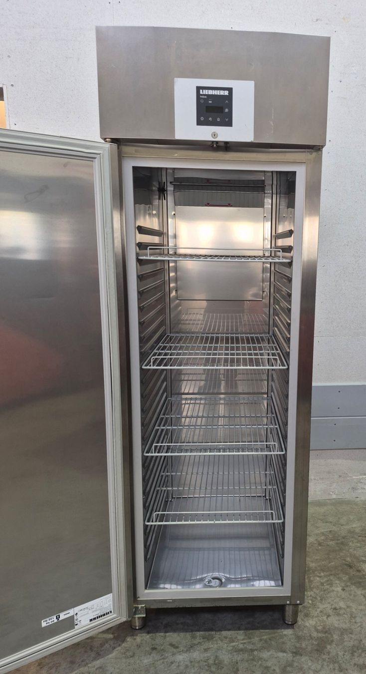 Frigoriferi: Tiefkühlschrank Liebherr – Usato da Richterswil venduto da b_j 1