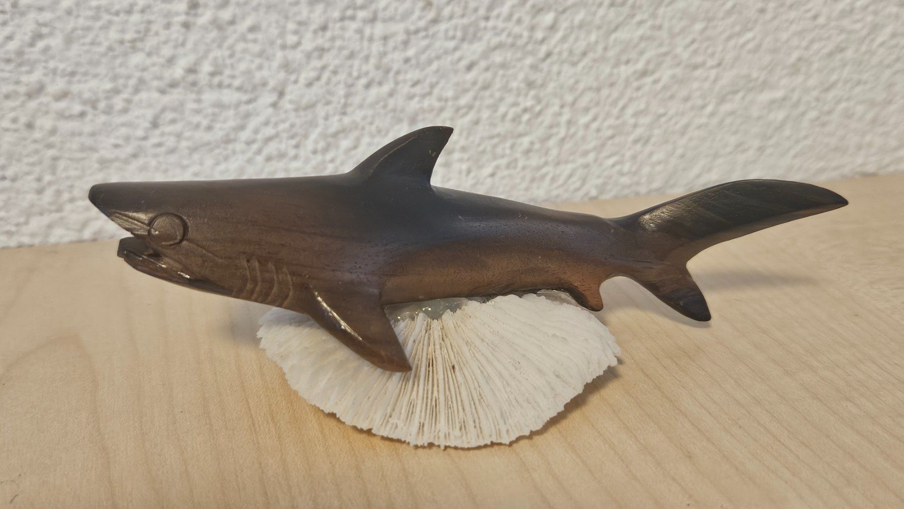 Alle Dekorationen: Hai-Figur aus Holz – Gebraucht aus Jona von ASMARADO