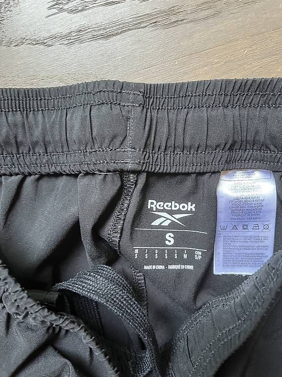 Pantaloni: Reebok Trainerhosen – Usato da Luzern venduto da tro_b2v6 2