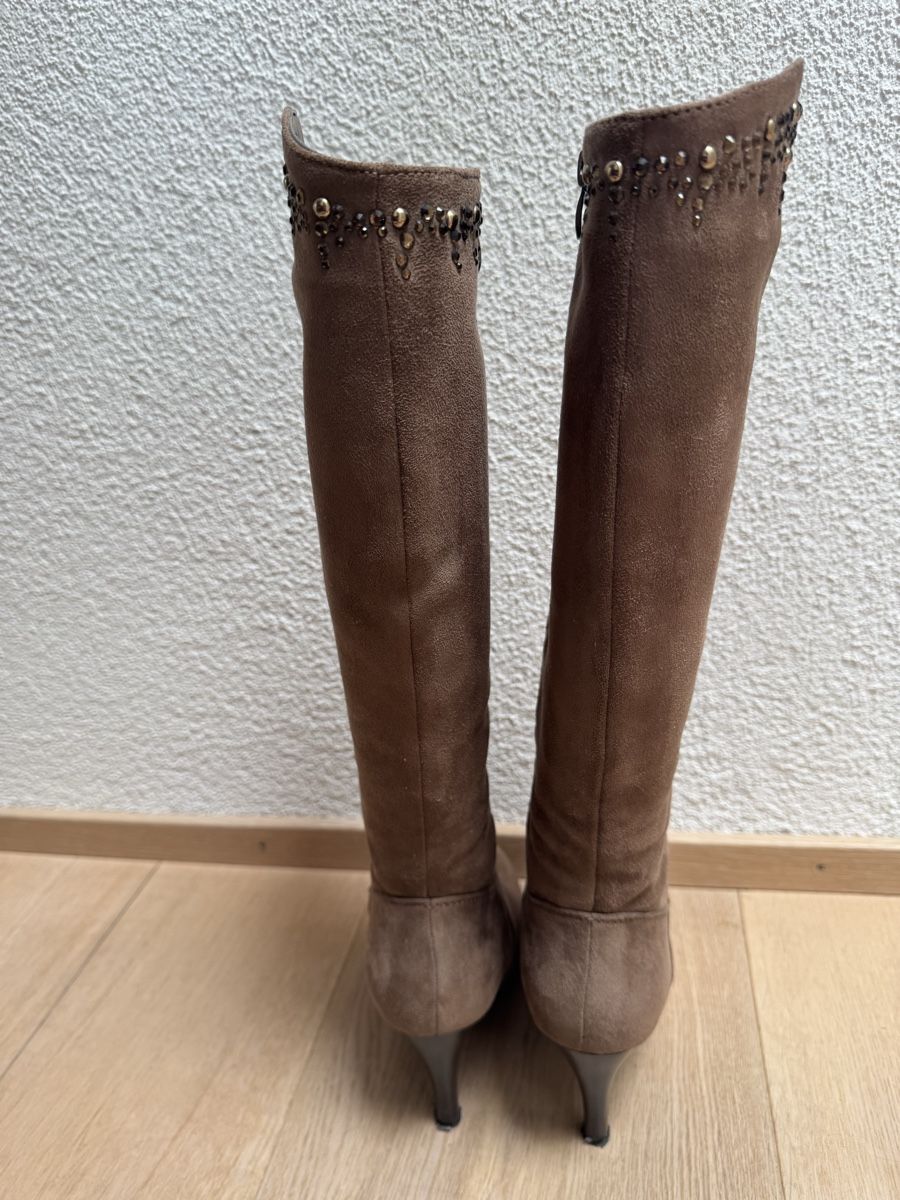 Scarpe da donna: Super Made Stiefel, Gr. 38, Beige mit Absatz – Usato da Winkel venduto da Schorley 3