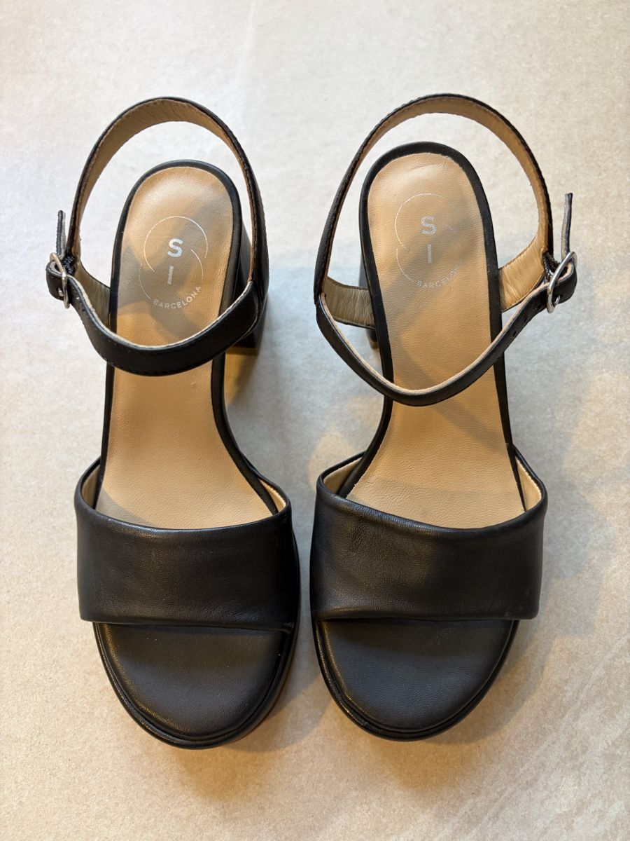 Scarpe da donna: Sandalette Si  Barcelona Grösse 37 – Nuovo (secondo la descrizione) da Glarus venduto da mephisto67