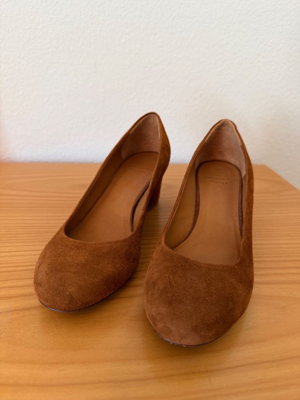 Sezane Scarpe da donna: NEU Sézane Babies in Camel Gr 37 – Nuovo (secondo la descrizione) da Riehen venduto da FHBS