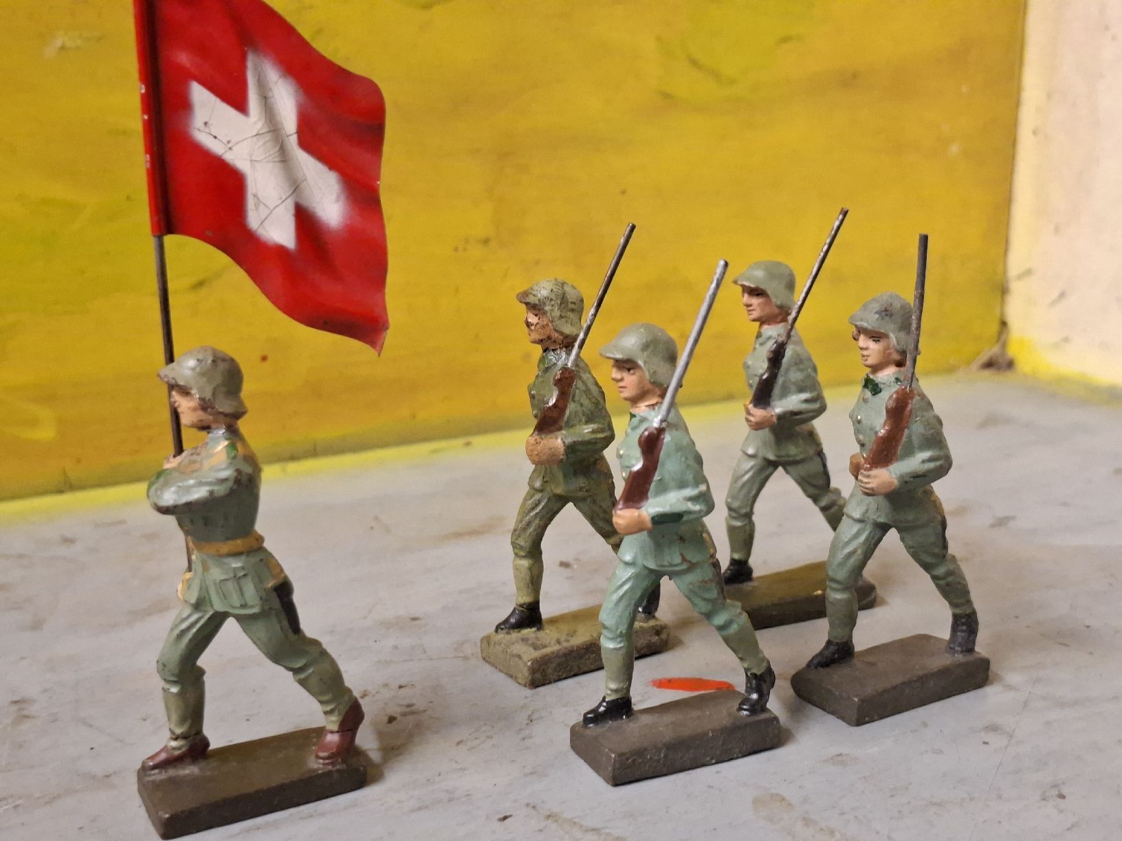 Spielzeuge: Section d'honneur suisse Lineol  – Gebraucht aus Monthey von Jmbois