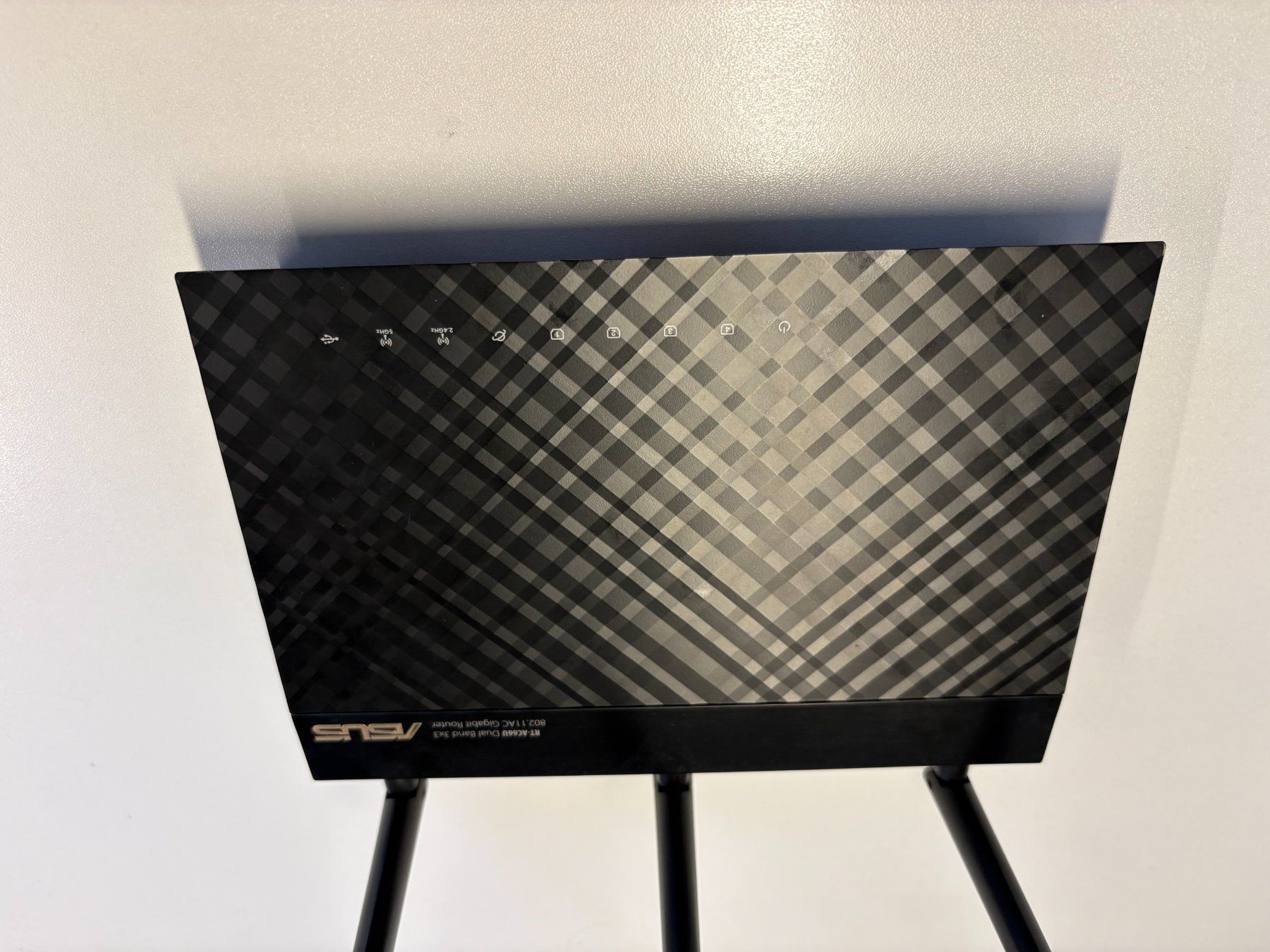 Asus Modem & Router: Asus RT-AC55U Router – Usato da Langnau am Albis venduto da IhreIT 1