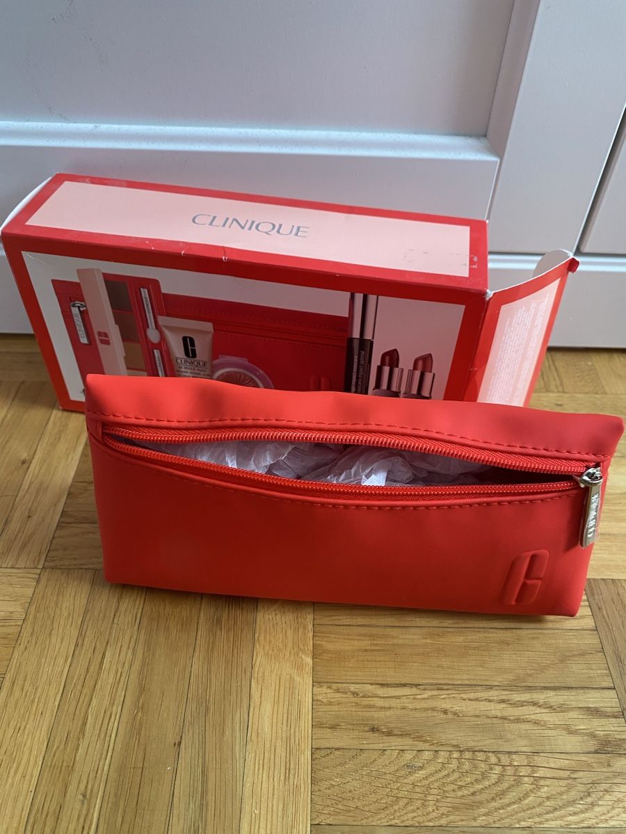 Clinique Make-up: Clinique Make Up Coffret NEU – Nuovo e nell'imballaggio originale da Givisiez venduto da dor_xb9k 3