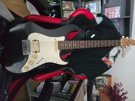 E-Gitarren Einsteigerset: Dean Gitarre + Zoom G1Xon Multi
