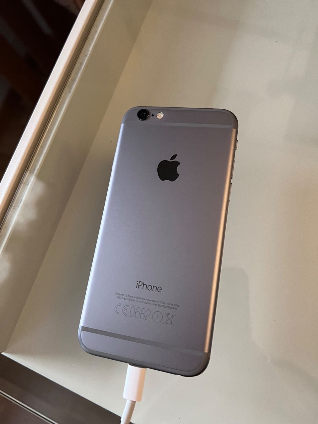 Apple Telefoni cellulari / Smartphones: iphone 6 | 16go – Usato da Charmey (Gruyère) venduto da ya_12