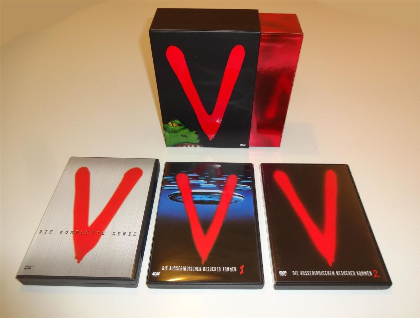 Alle DVDs: DVD Box  V The Complete Collection – Gebraucht aus St. Gallen von WWL
