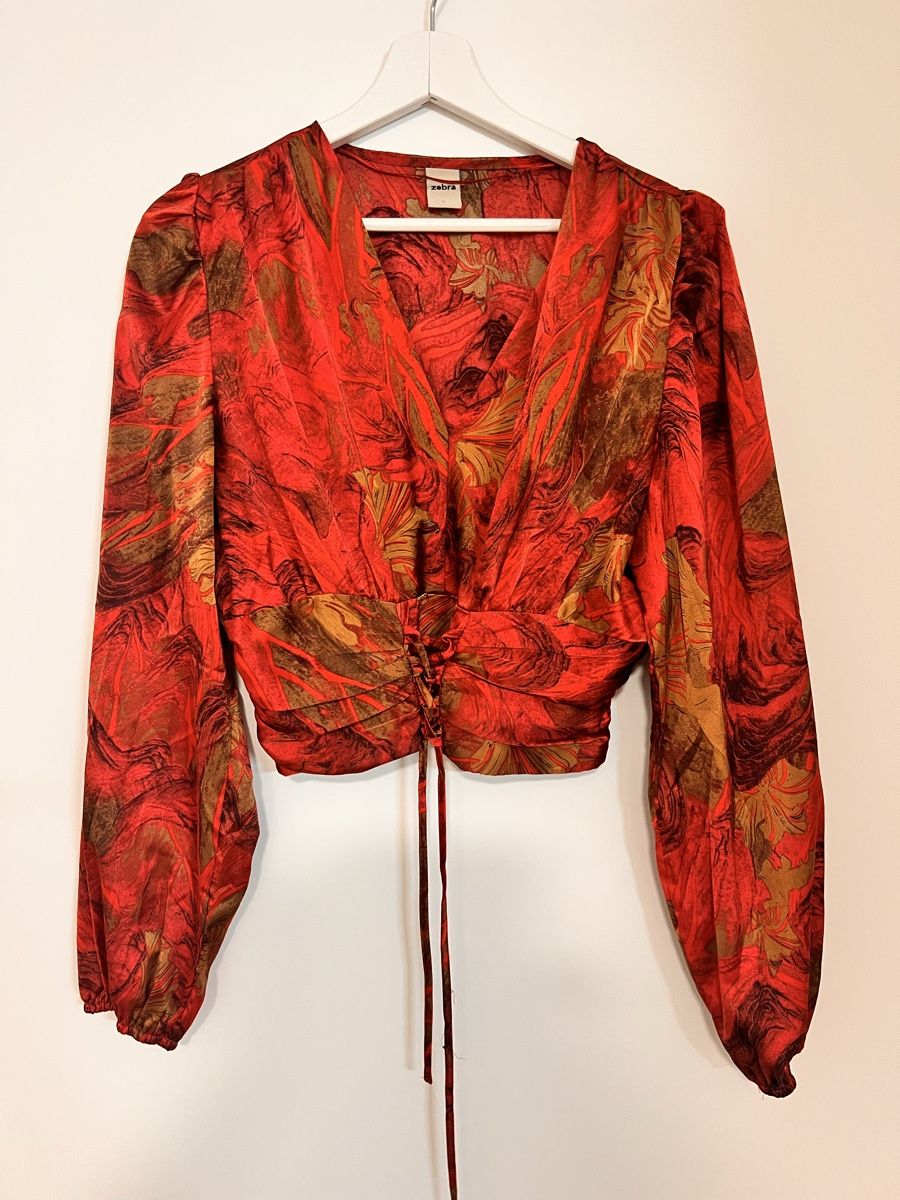 Camicette: Zebra Bluse Damen Grösse L rot mit Muster – Usato da Solothurn venduto da Lina042