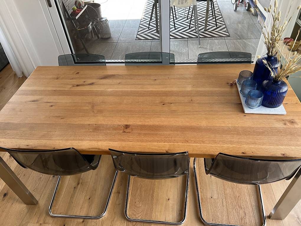 Livique Tavoli: Massivholz-Tisch mit Aluminiumgestell – Usato da Ettenhausen TG venduto da Carlo_walter