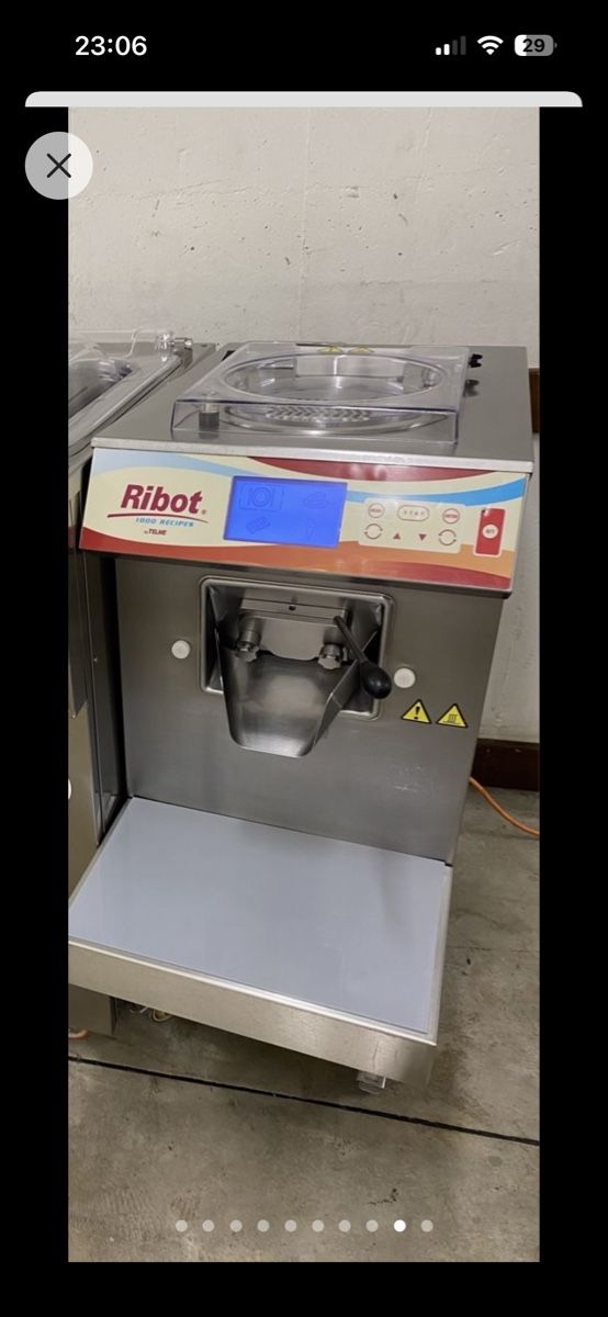 Elettrodomestici da cucina: Kühlschrank, Eiscrememaschine, Brotschneider – Usato da Dietikon venduto da dia_y8y5