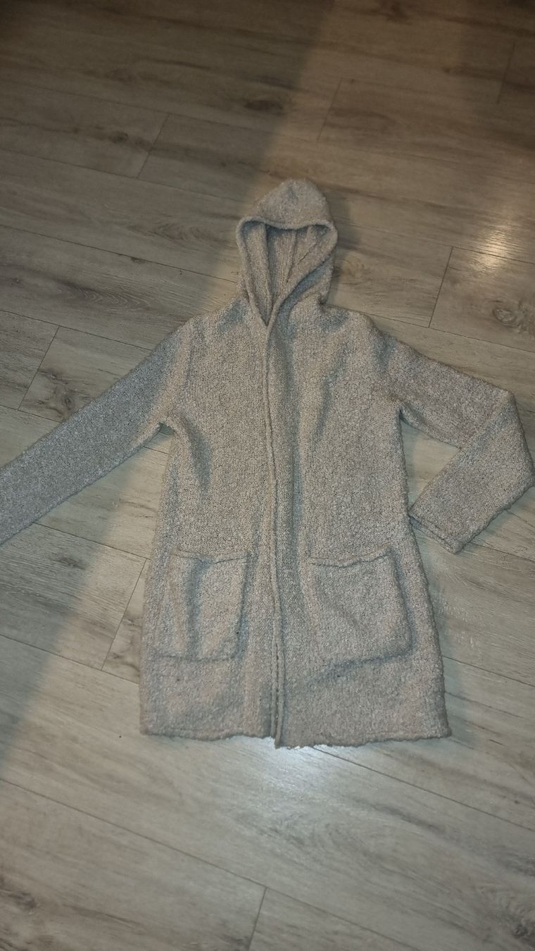 Giacche: Flauschiger Strickmantel mit Kapuze, gr M – Usato da Wigoltingen venduto da Zuckerfee84 1
