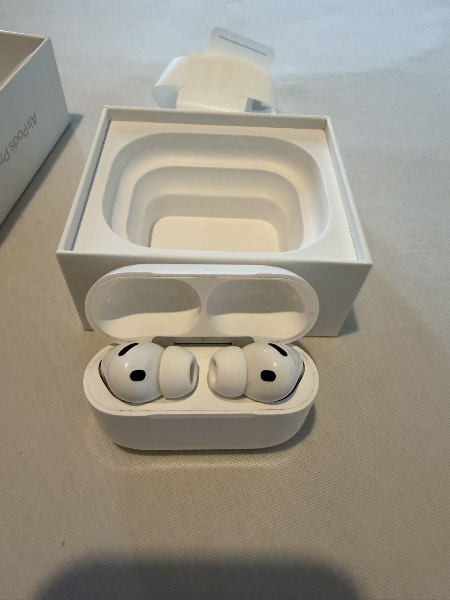 Apple Kopfhörer: Airpods Pro 3 Apple – Gebraucht aus Bernex von pre_hbr2 1