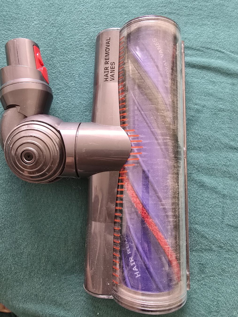 Dyson Altro per la casa: brosse Dyson V12 slim – Usato da La Chaux-de-Fonds venduto da Elissa 1