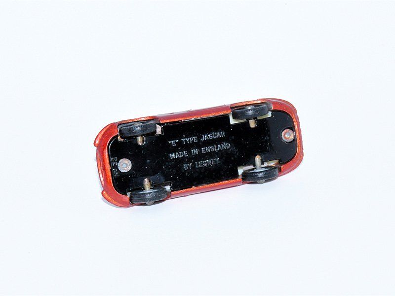 Matchbox Modellini d'auto: Matchbox Lesney JAGUAR E-TYPE No. 32B – Usato da Zufikon venduto da MatchboxCorner 2