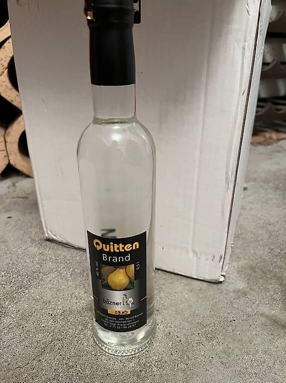 Bevande alcoliche: Quittenbrand 0.5l / 40% – Usato da Buchrain venduto da Forri75