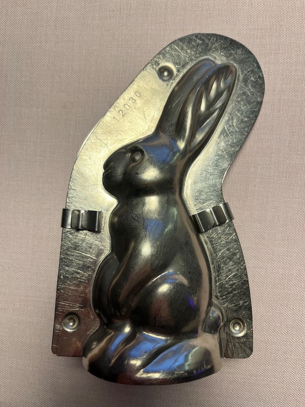 Statuette: Antike Hasen Schokoladenform – Usato da Roggwil TG venduto da Jolivon63
