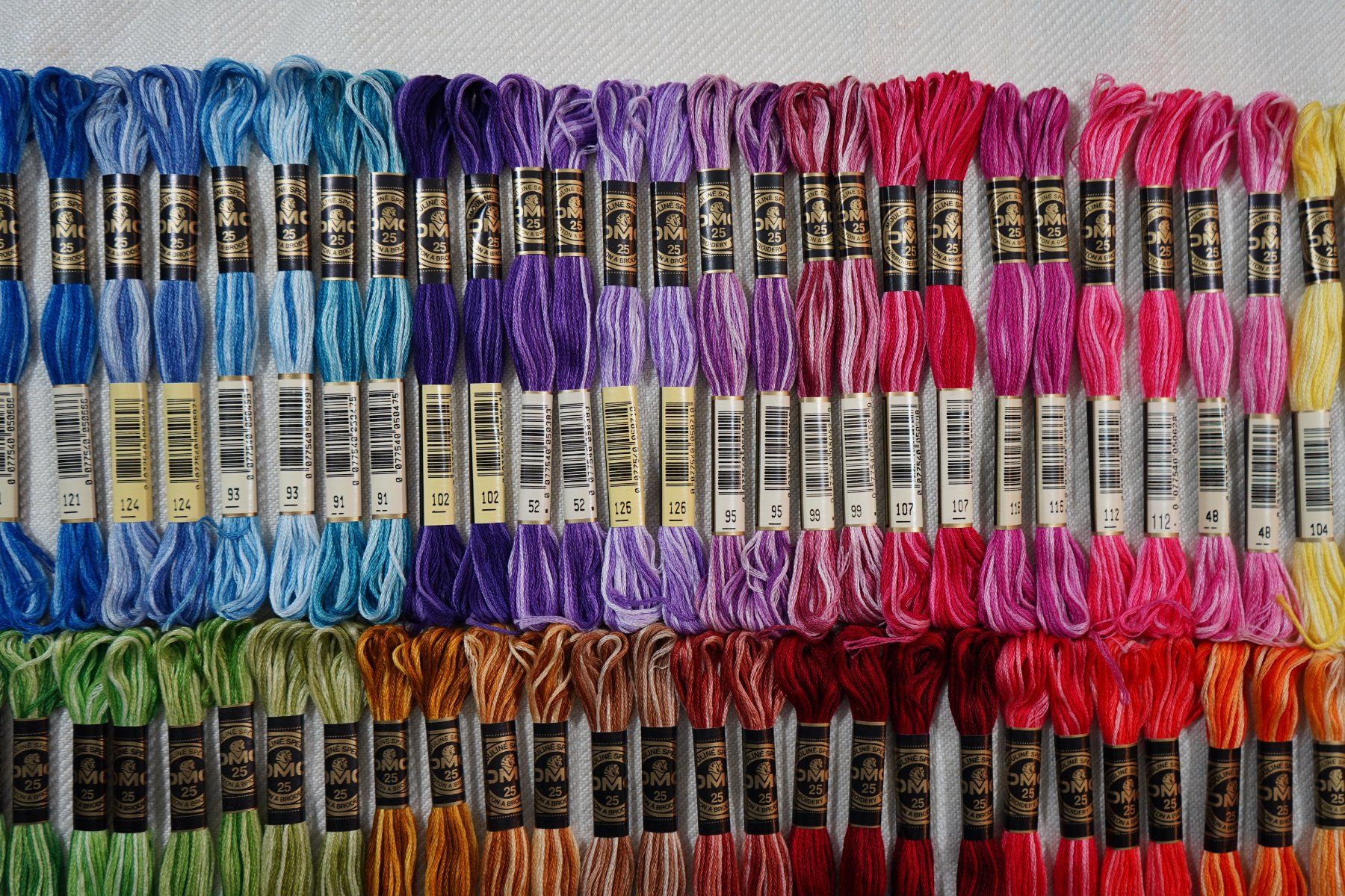 Cordicelle & Fili: 64 DMC Mouliné Spécial Multicolor Art 117 - LOSB2 – Nuovo e nell'imballaggio originale da Mels venduto da DACRI 2