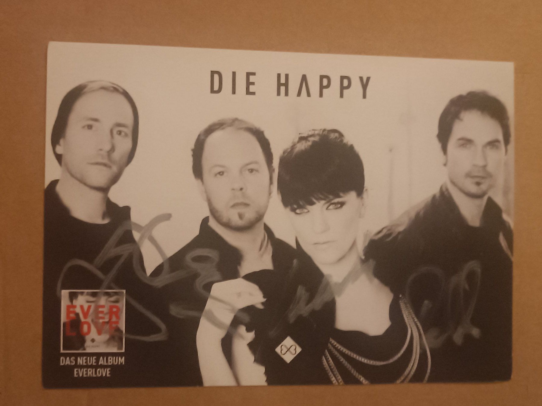 Autogramme: Die Happy -  handsignierte Autogrammkarte – Gebraucht aus Menziken von Artographs