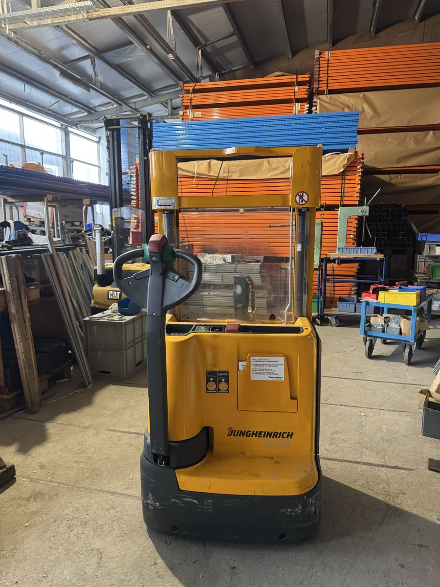 Jungheinrich Gabelstapler & Hubwagen: Hochhubwagen / Ameise  – Gebraucht aus Niederuzwil von Solutions4industry 3
