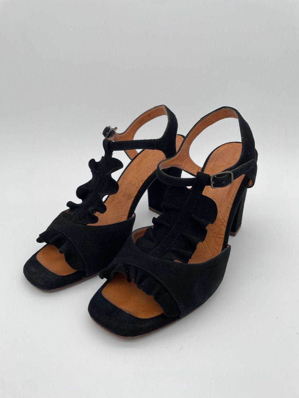Chie Mihara Scarpe da donna: Chie Mihara Laubo Sandale mit Absatz EU 39 Schwarz – Usato da Zürich venduto da shoe_shop 2