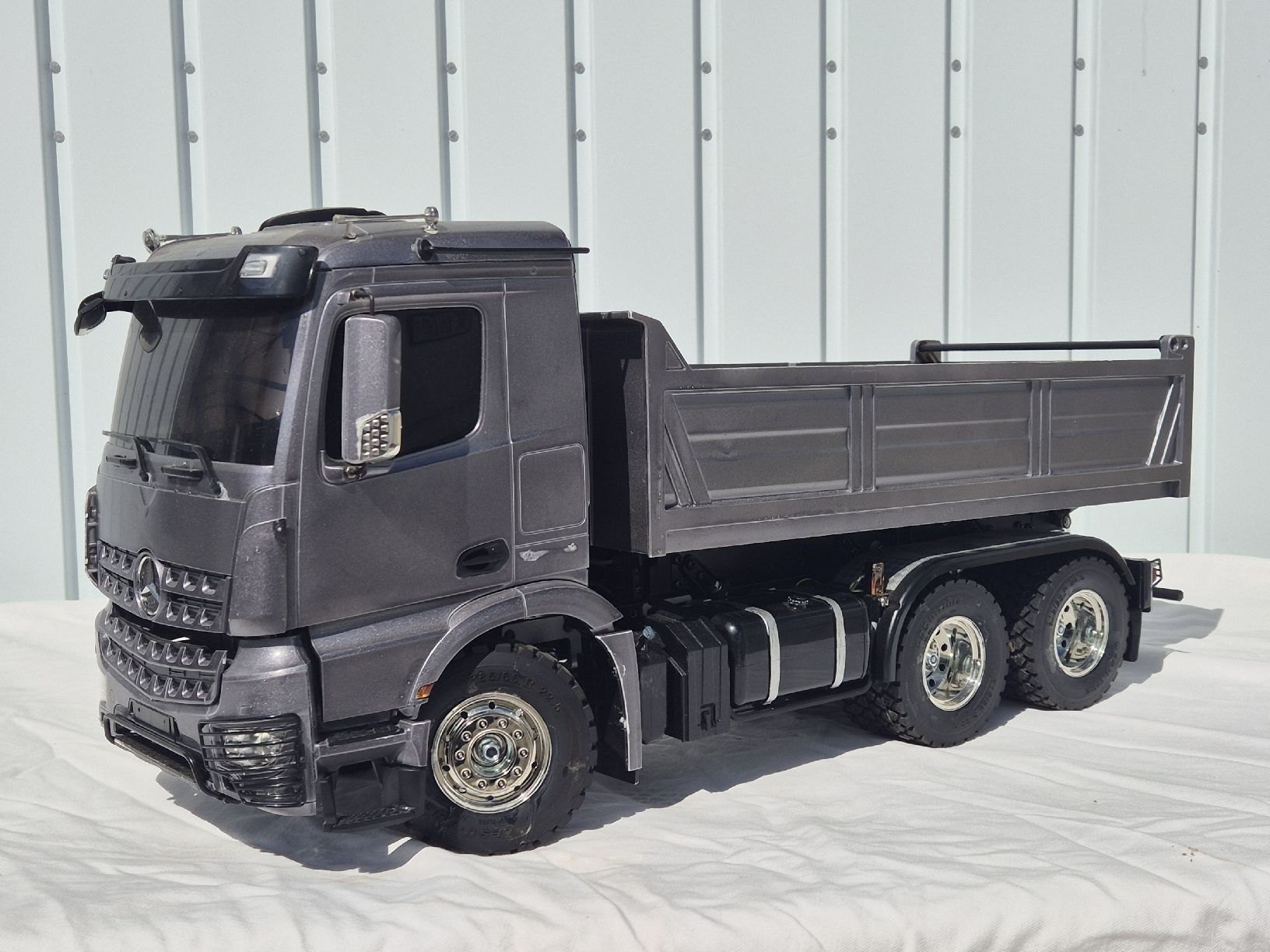 Tamiya Modellismo RC: Tamiya Mercedes Arocs – Usato da Ammerzwil BE venduto da Truckdoc