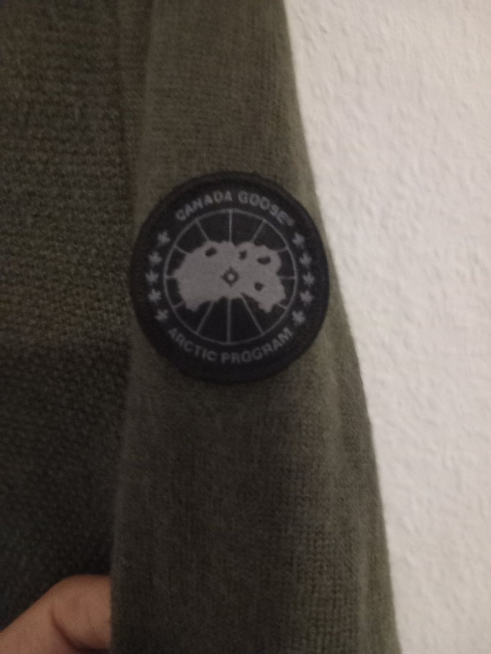 Maglioni & Felpe: Canada Goose pull over taille S – Usato da Le Grand-Saconnex venduto da Rgt87 2