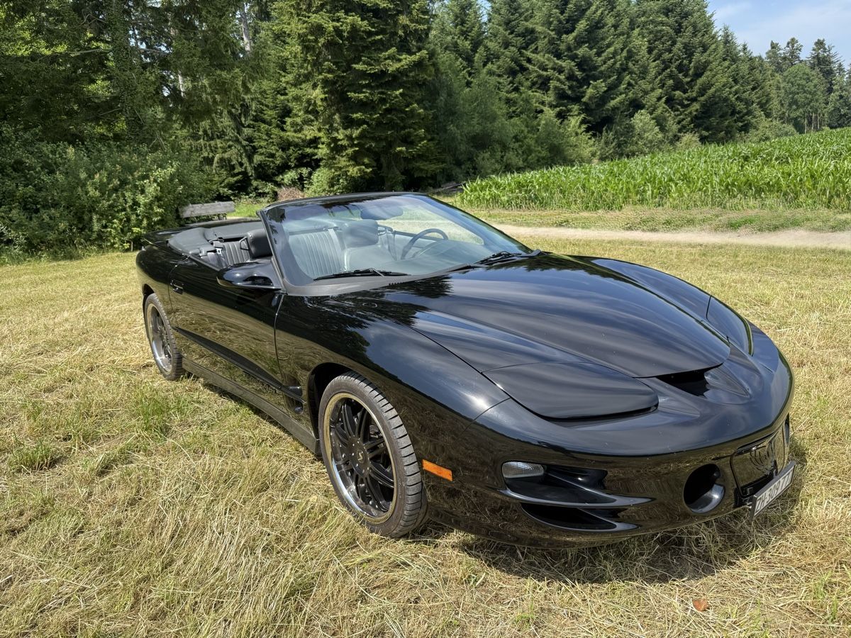 Pontiac Autos: Pontiac Firebird V8 5.7 l Jahrgang 1999 Cabrio – Gebraucht aus Elsau von Raktschau 1