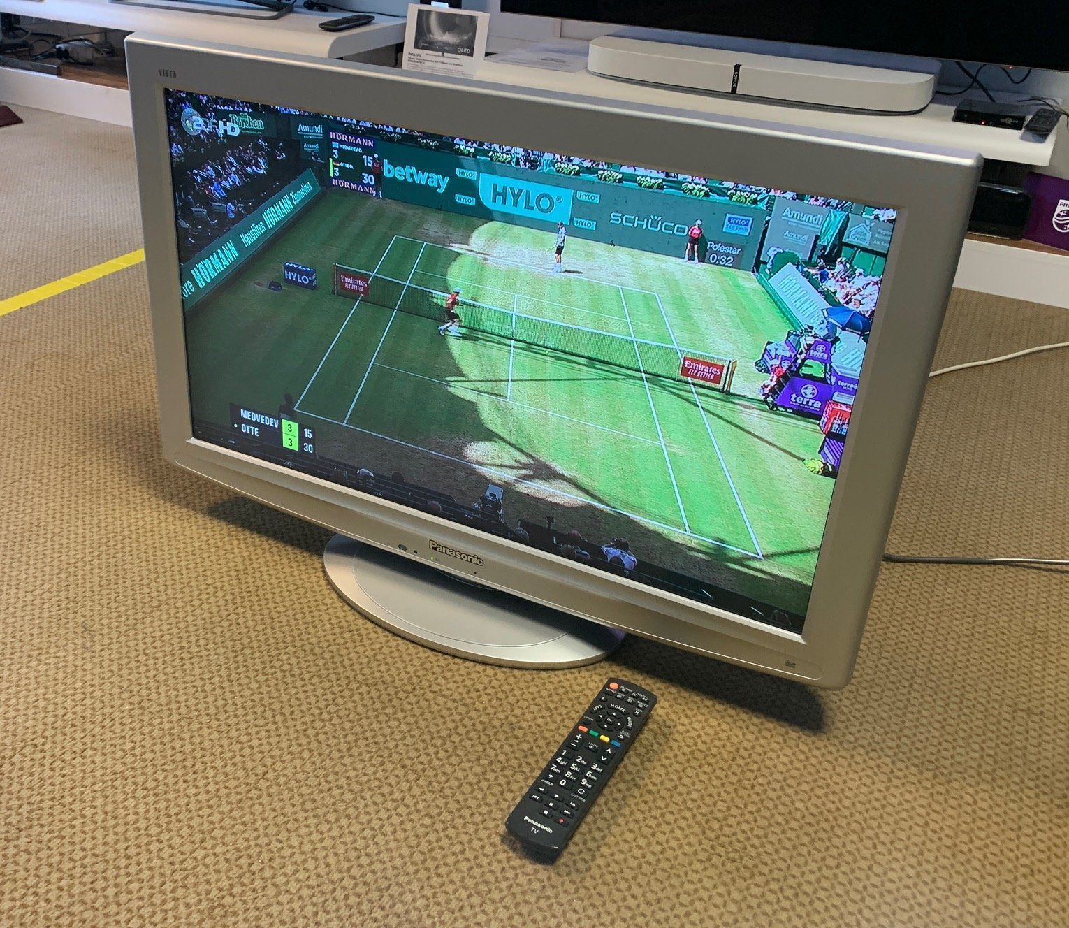 Panasonic Televisori: Panasonic-TV 82cm, Ideal für Swisscom-TV oder QuickLine-TV – Usato da Kirchberg BE venduto da RadioGerber 1