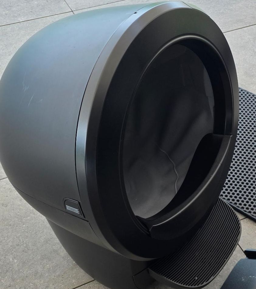 WC: Whisker Litter-Robot 4 Self-Cleaning Litter Box – Usato da Walchwil venduto da liro149
