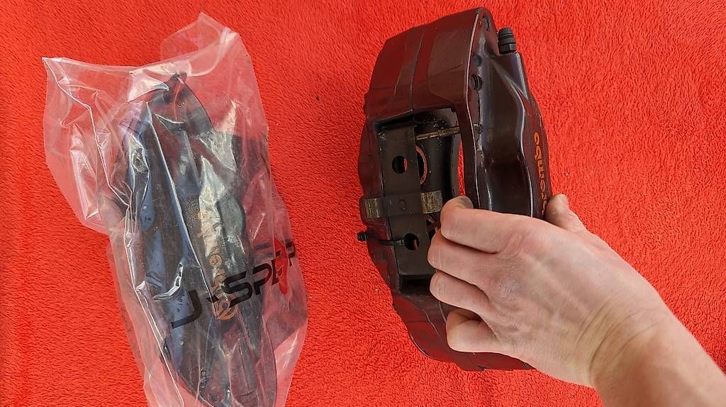 Toutes les pièces auto: Bremssättel Mitsubishi Evo X – D'occasion à Döttingen par alfisti124 2