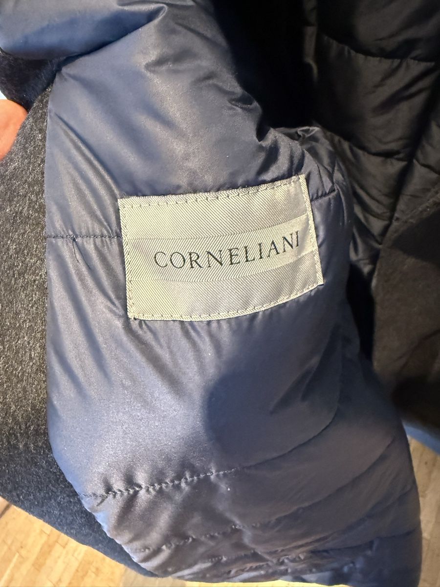 Mäntel: Corneliani Winter Coat Shearling Fur Neck – Neu (gemäss Beschreibung) aus Genève von SG_73 1