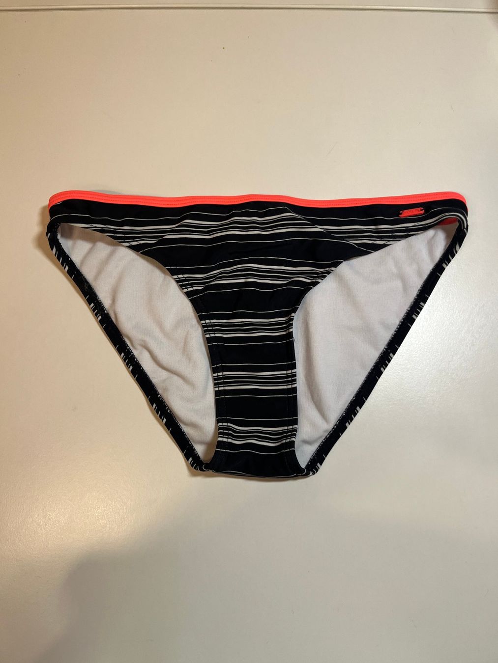 Costumi da bagno & Bikini: Bikini Protest – Usato da Hombrechtikon venduto da lena_sulzer 1