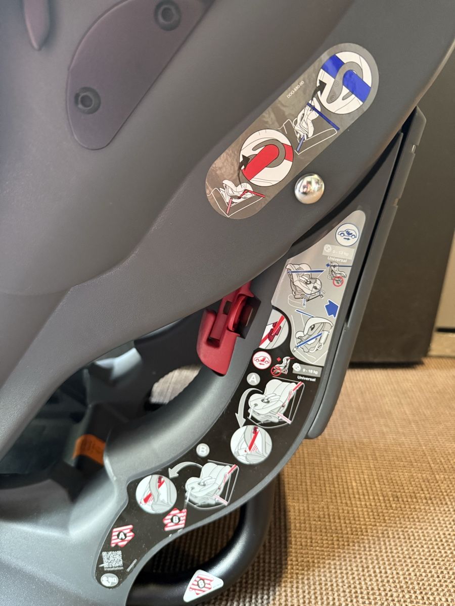 Britax Römer Seggiolini per auto: Britax Römer First Class Plus – mitwachsend, ohne ISOFIX – Usato da Lachen SZ venduto da nic_7flt 3