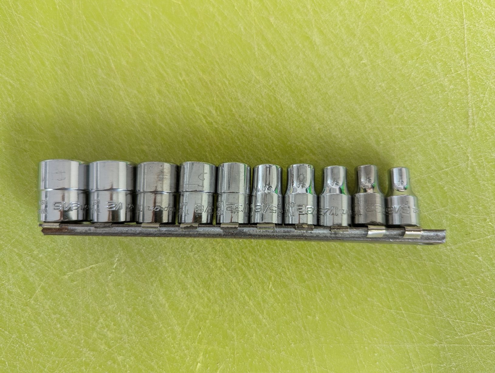 Snap-on Tutti gli attrezzi: Snap-On Nüsssatz 10 Stk. 1/4" antrieb – Usato da Guntershausen venduto da Ricoola