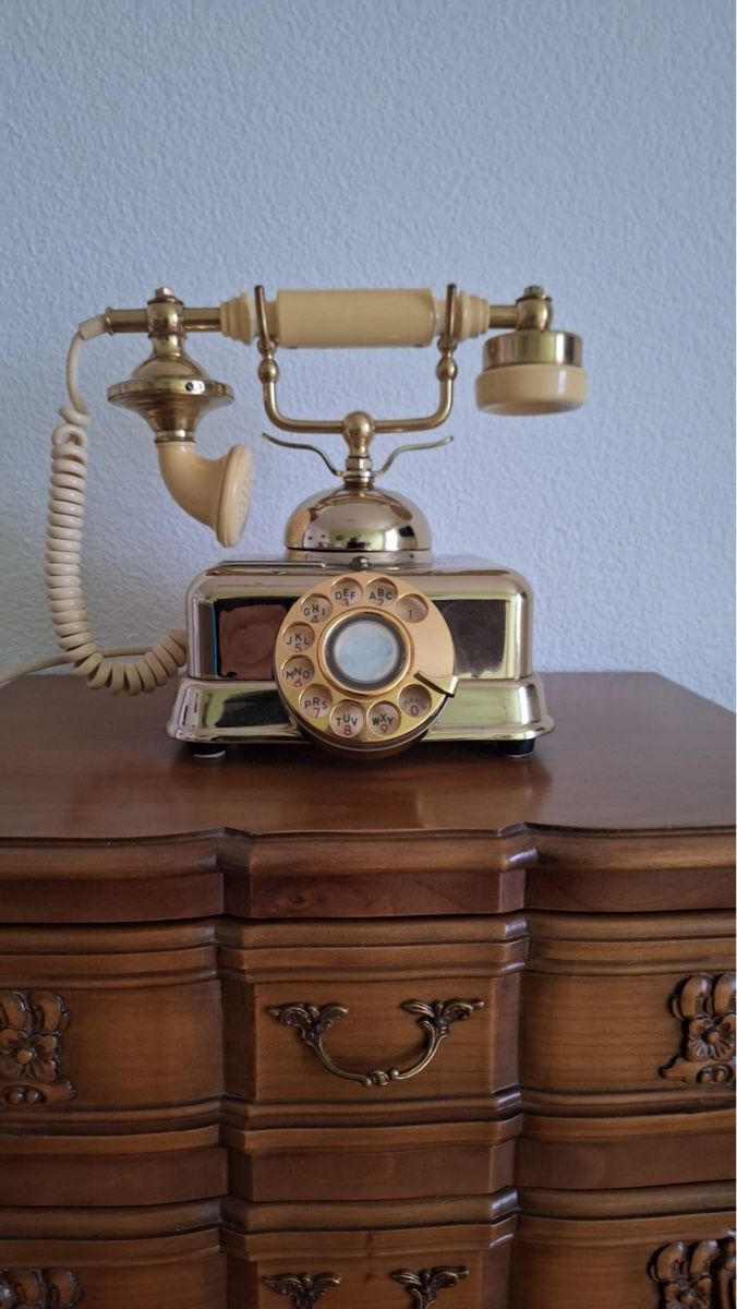 Tutte le decorazioni: Decor Telefonapparat, goldfarbig – Usato da Zürich venduto da bytsan