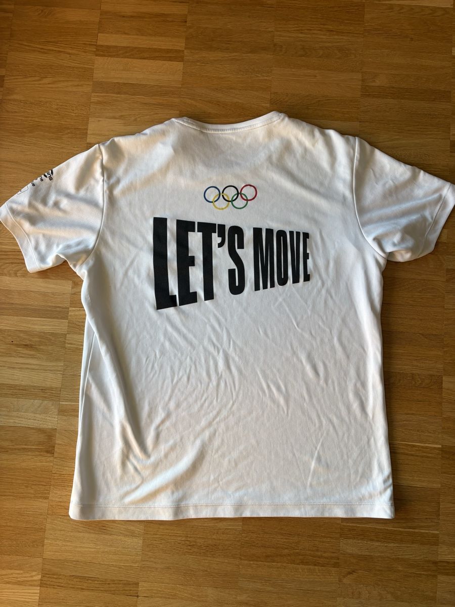 Leibchen & Hosen: T-shirt de sport Olympique – Gebraucht aus Fribourg von bappenzell 2