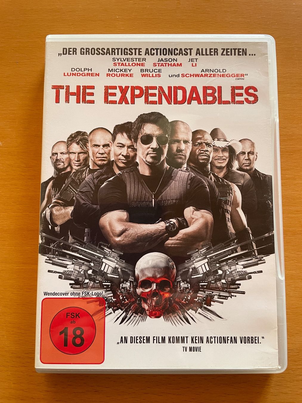 Tutti i DVDs: DVD The Expendables (Sylvester Stallone, A. Schwarzenegger) – Usato da Rickenbach BL venduto da Morlog